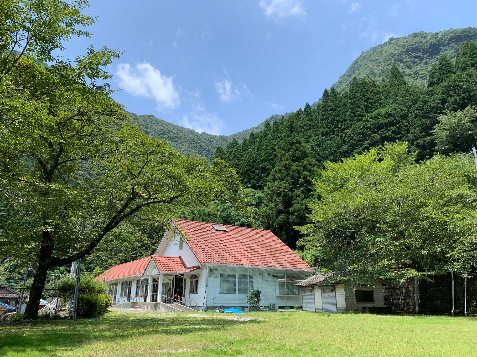 中之又笑楽校(旧中之又小学校)